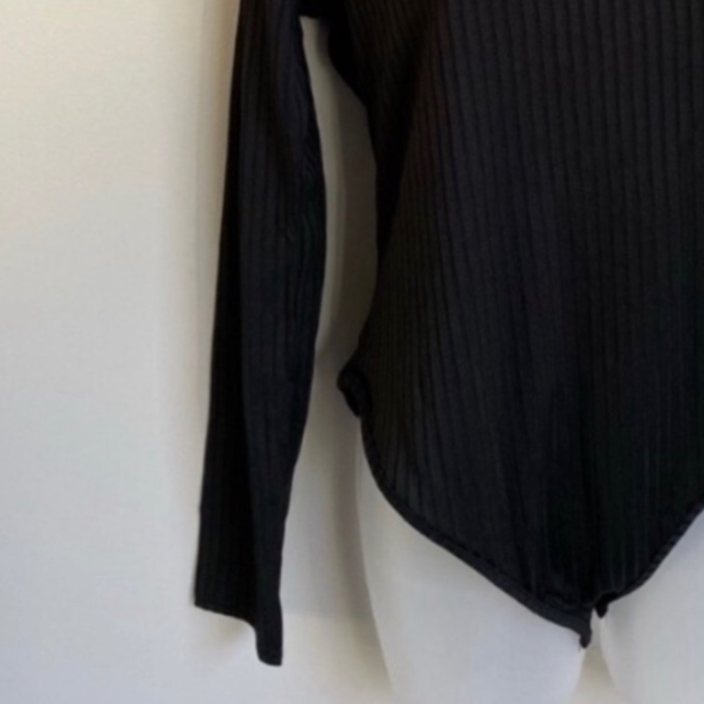 Black Open Shoulder Bodysuit - Picture 8 of 8